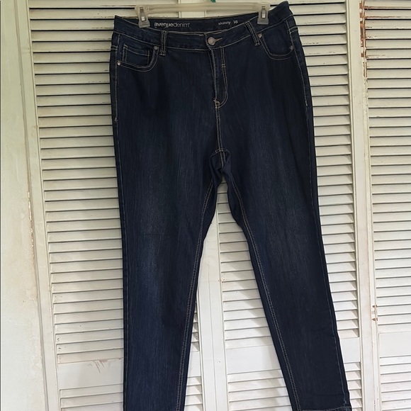 Plus size Avenue Blue Skinny Jeans Sleek Fit size 18 - Picture 3 of 14